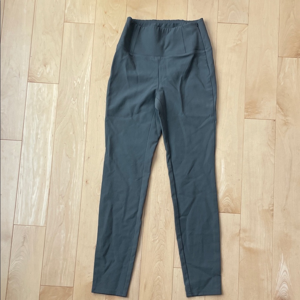 Wilfred Free Grey-Khaki Leggings